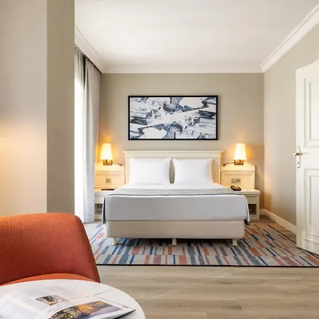 Elite World Comfy Taksim Hotel 4*