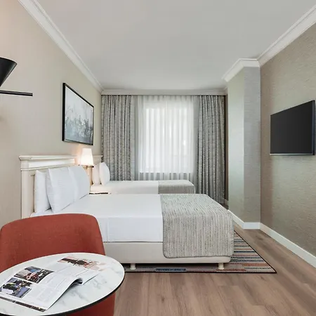 Elite World Comfy Taksim 4*