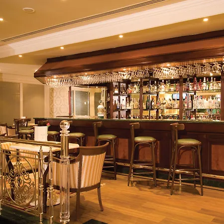 Elite World Comfy Taksim 4*