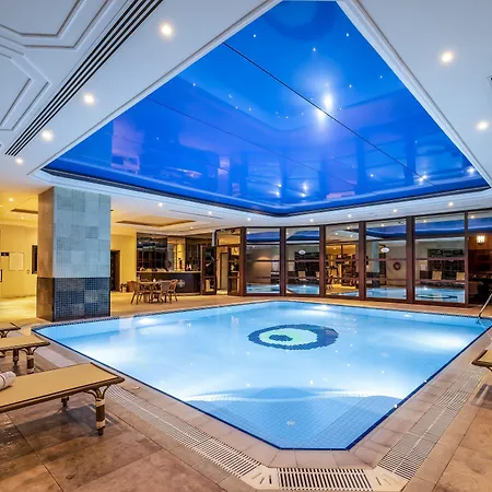Elite World Comfy Taksim Recently Renovated 4*