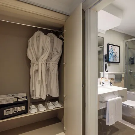 Elite World Comfy Taksim Recently Renovated Hotel Istanbul