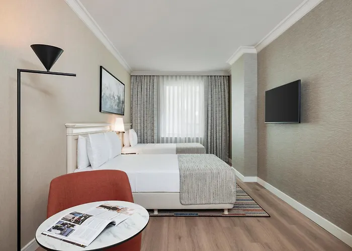Elite World Comfy Taksim 4*