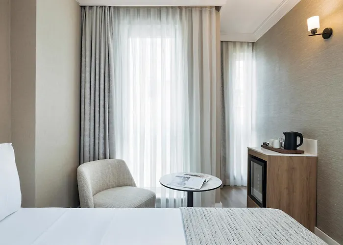 Elite World Comfy Taksim Hotel 4*