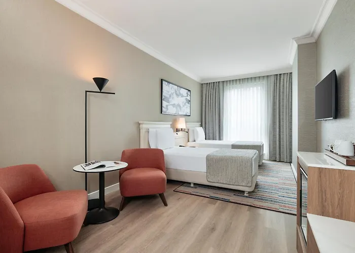 Hotel Elite World Comfy Taksim 4*