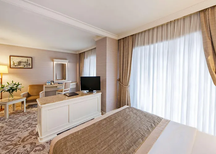 Elite World Comfy Taksim Hotel