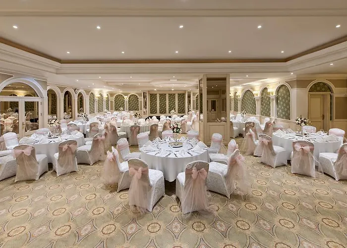 Elite World Comfy Taksim