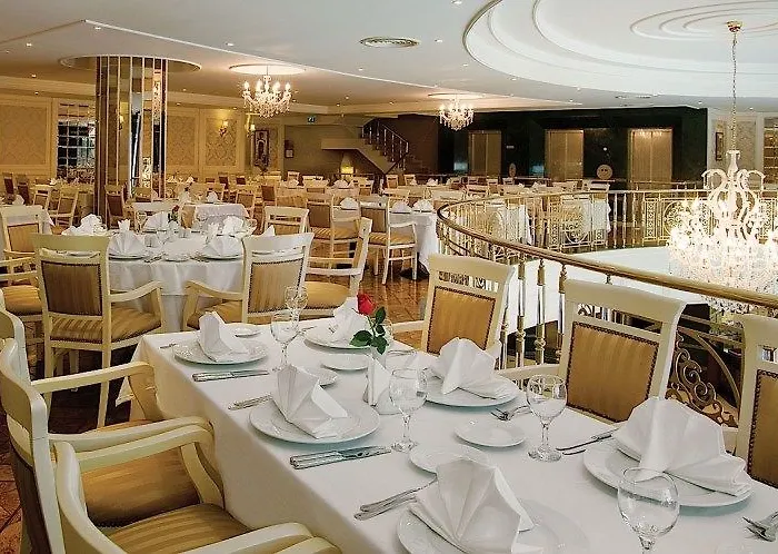 Hotel Elite World Comfy Taksim 4*